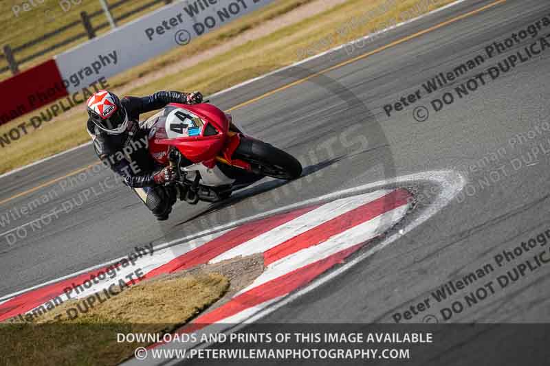 donington no limits trackday;donington park photographs;donington trackday photographs;no limits trackdays;peter wileman photography;trackday digital images;trackday photos